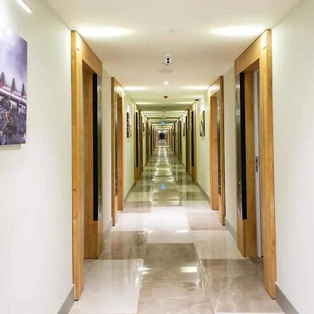 Sea View Apart-Hotel Orbi Twin Towers 1413 Батуми Экстерьер фото